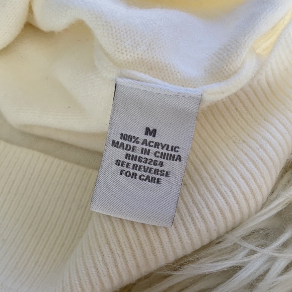 Dress barn white bedazzled Beaded embellished snow mock neck elegant sweater m - Picture 11 of 17